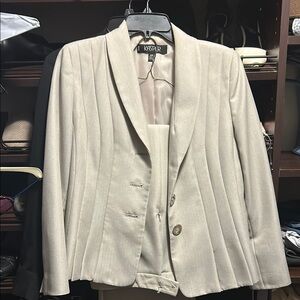 Kasper Women's Cream Blazer with matching pants